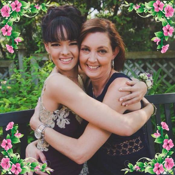 Meet your Posher, Lori - Picture 1 of 1